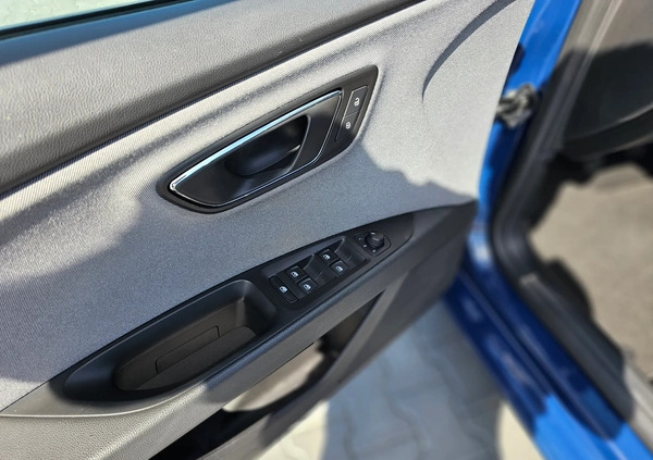 Seat Leon cena 37500 przebieg: 191227, rok produkcji 2019 z Krynica Morska małe 781